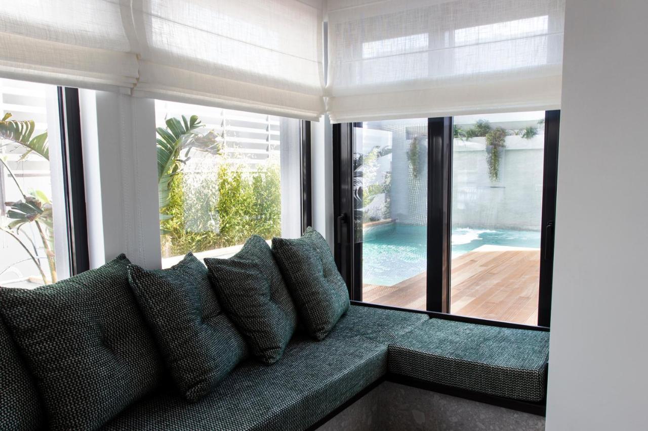 11Suites Aigio Exterior photo